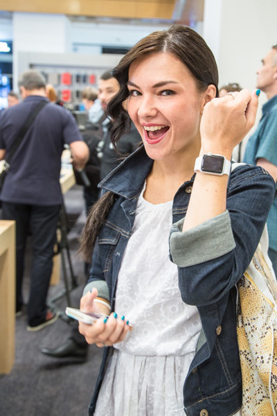 В России начались продажи часов Apple Watch 