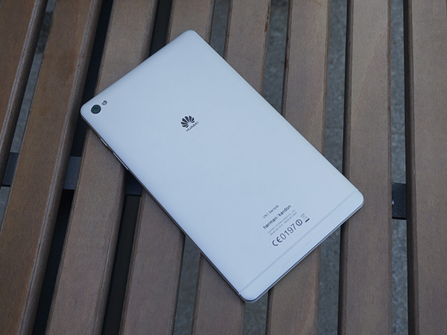 Звуки музыки: Обзор планшета Huawei MediaPad M2