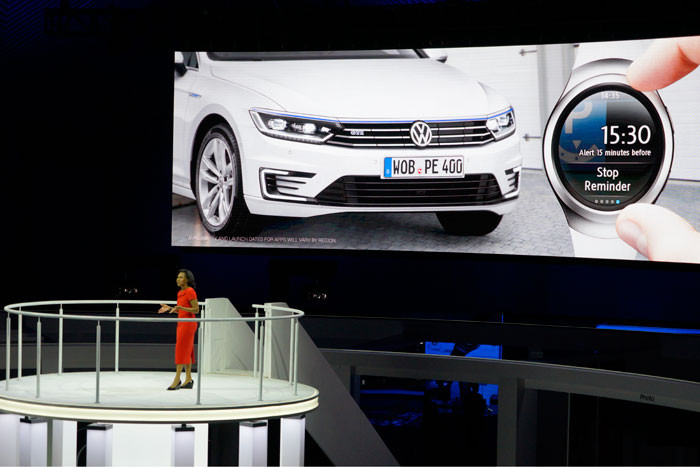 IFA 2015: Gear S2 - новые умные часы Samsung, которые ничего не изменят