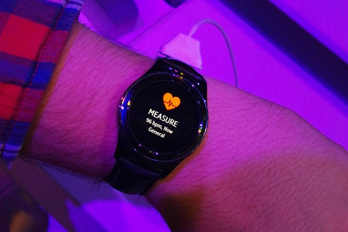 IFA 2015: Gear S2 - новые умные часы Samsung, которые ничего не изменят