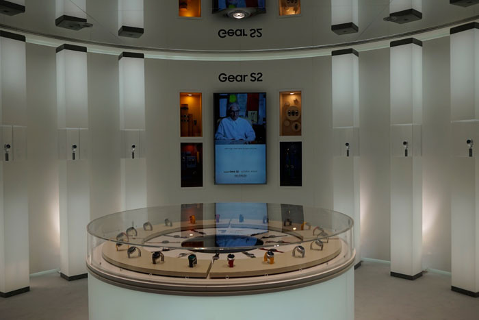 IFA 2015: Gear S2 - новые умные часы Samsung, которые ничего не изменят
