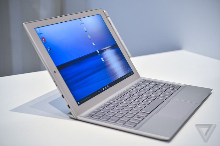 IFA 2015. Ультратонкий концептуальный Windows-планшет Toshiba 