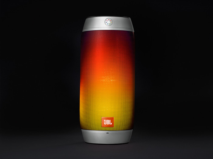 В России представлена колонка JBL Pulse 2 с системой подсветки корпуса