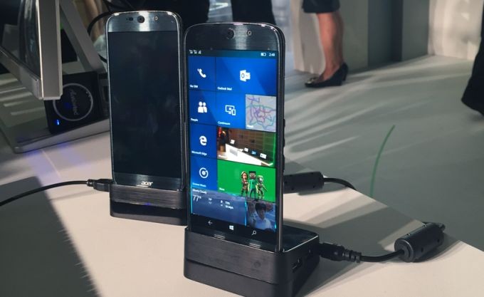 Смартфон Acer Jade Primo на Windows 10 будет поставляться с мышью и клавиатурой