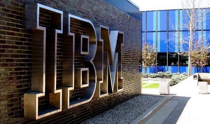 В IBM начали экономть благодаря компьютерам Mac