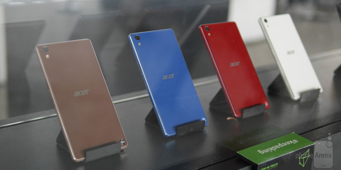 Продажи «трехсимочного» Android-фона Acer Liquid X2 могут начаться в январе 2016 года