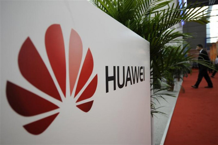 Huawei продала в 2015 году 100 млн смартфонов