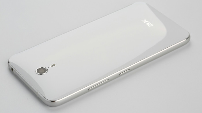 10 декабря на JD.ru стартуют российские продажи смартфона ZUK Z1