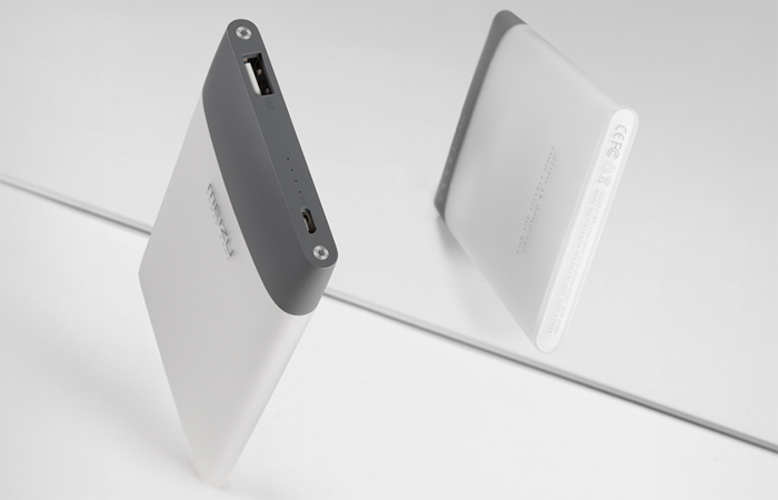 Meizu представила в России внешний аккумулятор M10 с поддержкой быстрой подзарядки