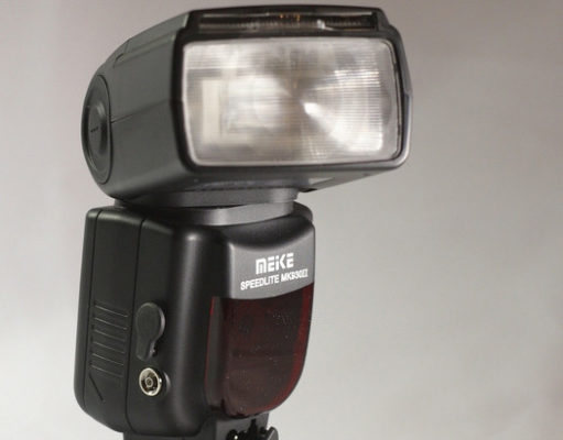 Обзор внешней универсальной вспышки Meike MK930 II: Пыхнуть по полной