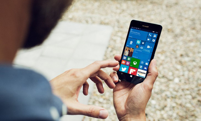 Продажи смартфонов Microsoft Lumia рухнули на 73%
