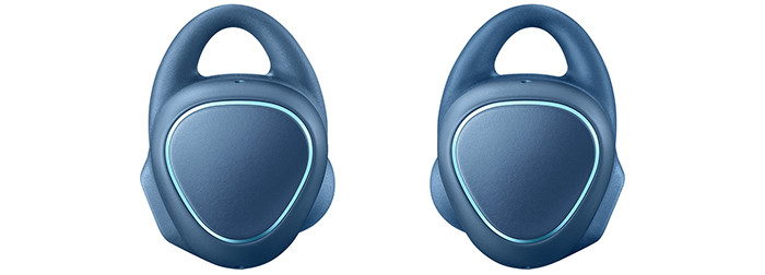 Samsung анонсировала полностью беспроводные спортивные наушники Gear IconX картинка Samsung анонсировала полностью беспроводные спортивные наушники Gear IconX