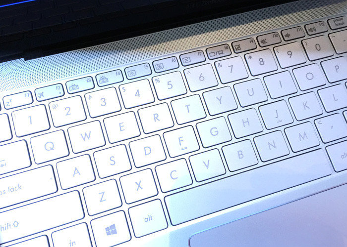 Computex 2016. ZenBook 3 и другие мобильные устройства Asus картинка Computex 2016: ZenBook 3 и другие мобильные устройства ASUS