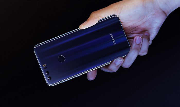 Анонсирован смартфон Huawei Honor 8 с двумя задними камерами