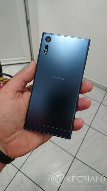 Sony Xperia F8331 вновь появился на фото в Сети