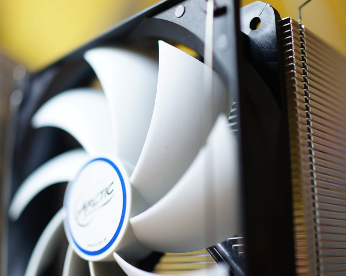 Обзор кулера Arctic Freezer i32: Прохладный ветер для процессора