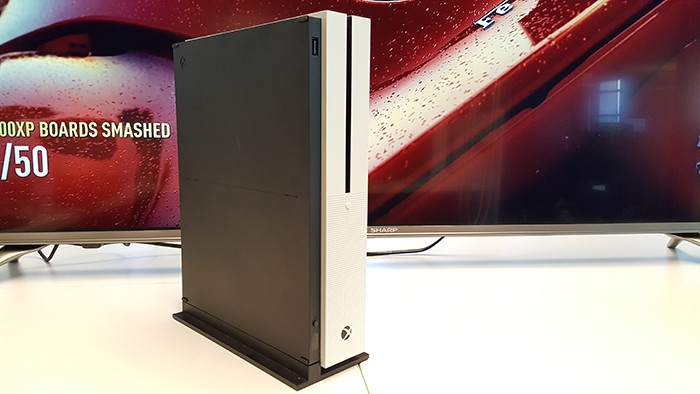 Консоль Xbox One S в России: Стала известна цена и дата начала продаж