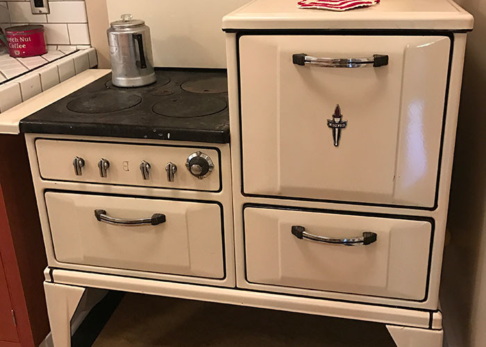 Духовка Люси Паккард.