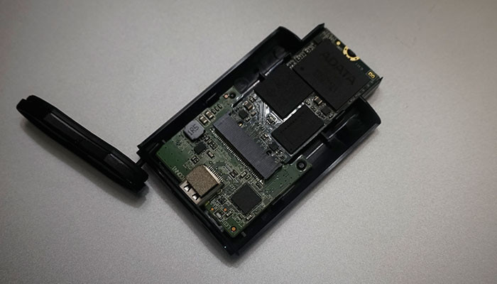 Обзор SSD-накопителя ADATA SE730: Мега-флешка