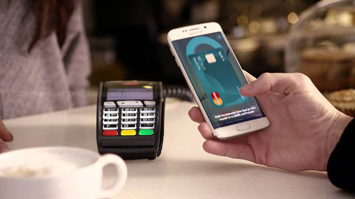 Платежная система Samsung Pay подружилась со «Сбербанком»