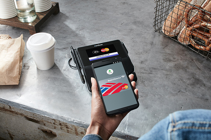 Весной в Россию придет платежный сервис Android Pay фото