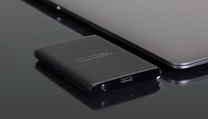 Transcend ESD220C: портативный SSD-накопитель размером с кредитку фото