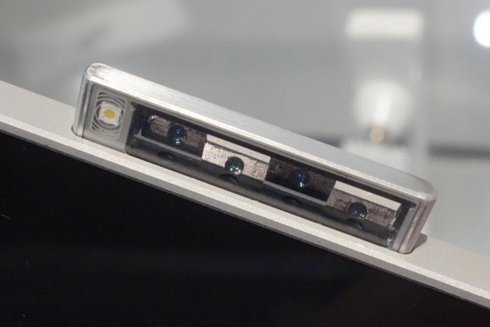 Корпусы смартфонов могут стать еще тоньше за счет переноса камеры на боковую стенку картинка новая идея камеры для смартфона