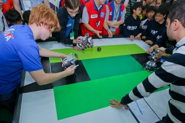 Робототехника: с чего начать изучение, где заниматься и каковы перспективы картинка робототехника для детей