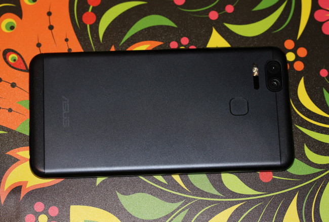 ASUS ZenFone 3 Zoom обзор
