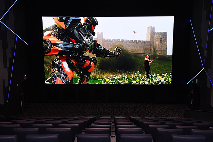 Samsung впервые в мире применила LED-дисплей в кинотеатре 