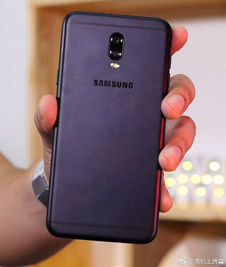 Появилась информация о недорогом смартфоне Samsung с двойной задней камерой