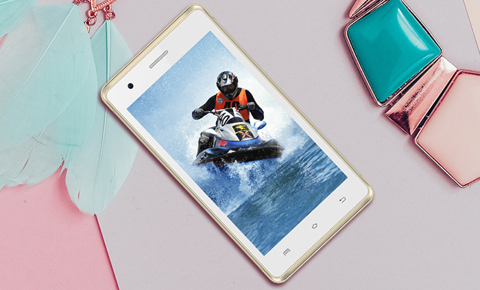 В России начались продажи бюджетных смартфонов нового бренда