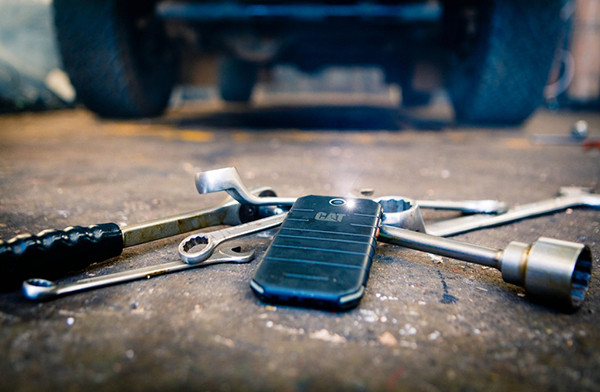 IFA 2017. «Неубиваемые» смартфоны и планшет Caterpillar