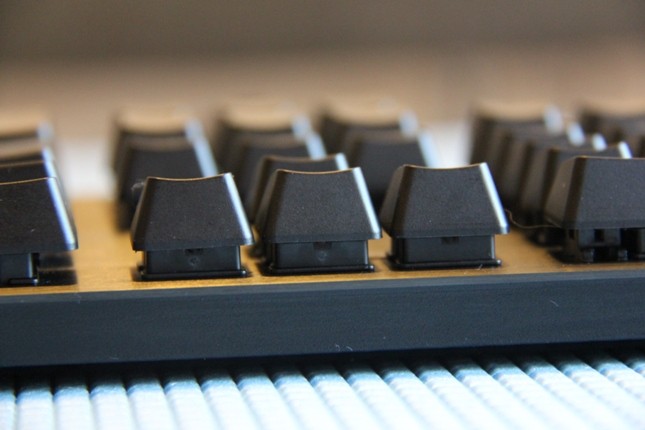 Logitech G413 Carbon обзор 