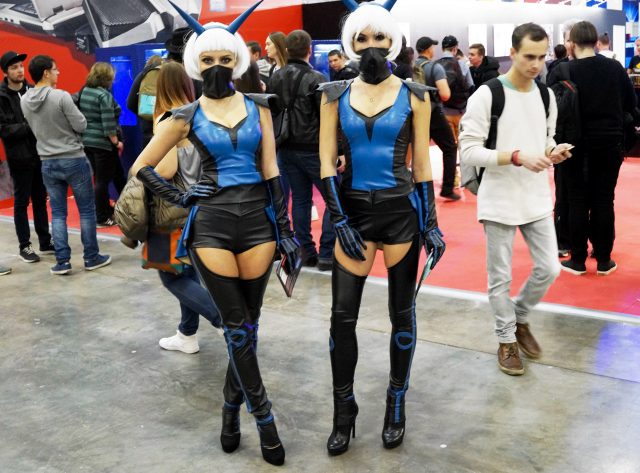 ИгроМир 2017 в лицах: воины, чужие, феи и просто красивые девушки