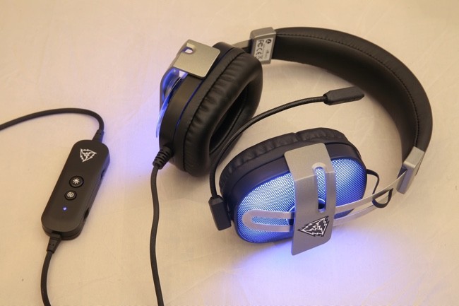 игровые гарнитуры 2017 ThunderX3 TH40