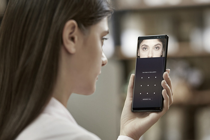 В Samsung Galaxy S9 заметно повысится точность распознавания радужной оболочки глаза