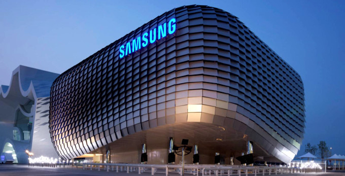Samsung заработала 50 млрд долларов, побила рекорд 2013 года и обогнала Intel по объему выручки за микрочипы 