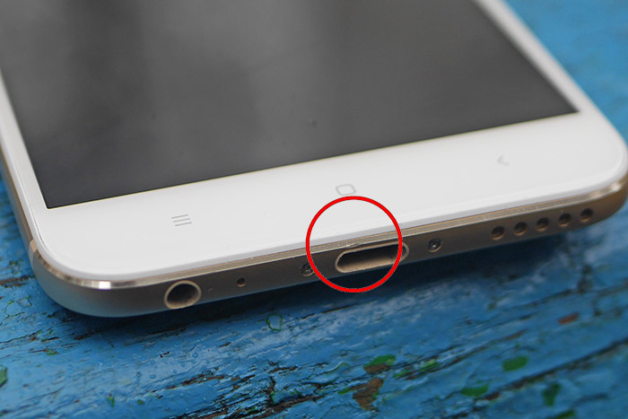 Опыт эксплуатации Xiaomi Mi A1: стоит ли покупать смартфон с «голым» Android от авторов MIUI?  