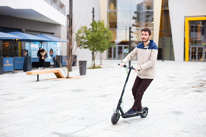 Archos привезет на MWC 2018 гибрид смартфона и электросамоката картинка Archos привезет на MWC 2018 гибрид смартфона и электросамоката