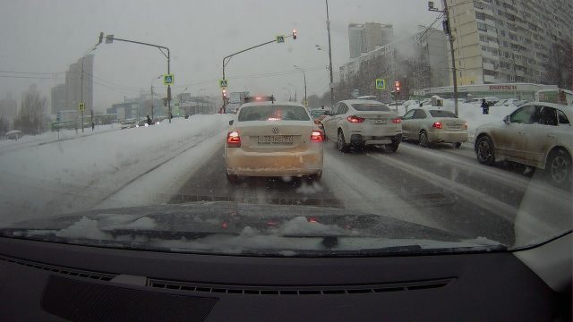 Хороший обзор: Сравнительный тест 5 популярных автомобильных видеорегистраторов картинка Хороший обзор: Сравнительный тест 5 недорогих автомобильных видеорегистраторов