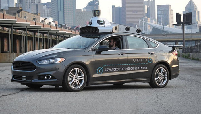 Беспилотный автомобиль впервые в истории насмерть сбил пешехода