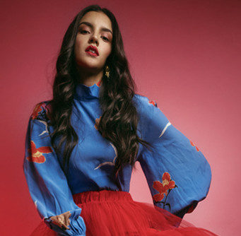 В сети появились снимки, якобы сделанные на новый флагман Huawei P20. Выглядит очень впечатляюще