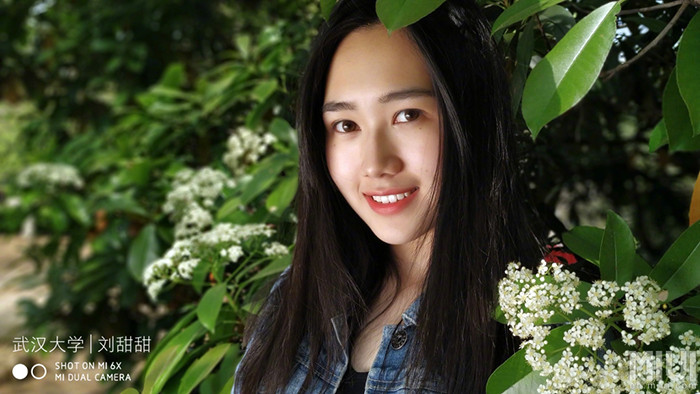 Xiaomi анонсировала смартфон среднего класса Mi 6X со сдвоенной камерой, быстрой зарядкой и металлическим корпусом