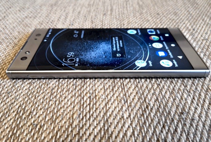 Sony Xperia XA2 Ultra обзор