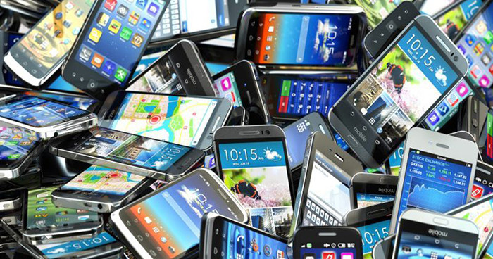 Россияне стали покупать более дорогие смартфоны, а Huawei впервые обогнала Apple в России 