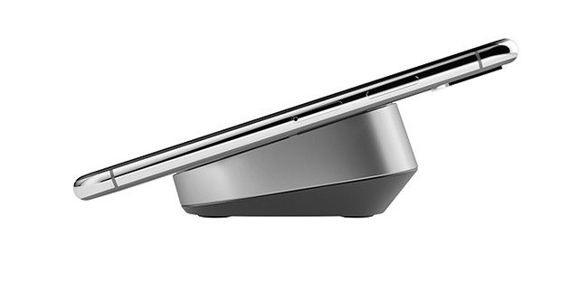 64813Беспроводное зарядное устройство Deppa Qi Fast Charger может изменять форму и поддерживает Quick Charge 2.0 и 3.0