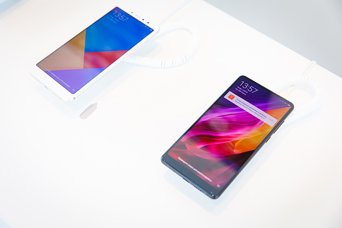 Xiaomi представила в России смартфоны Mi MiX 2S и Redmi S2