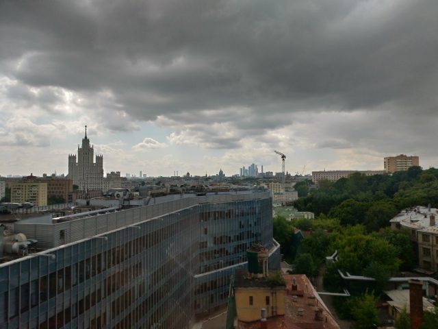 Обзор Asus ZenFone 5: атака клонов или один из лучших смартфонов с монобровью