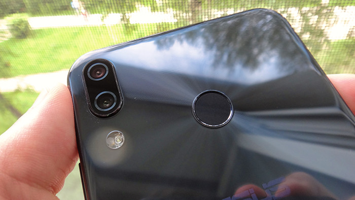 Обзор Asus ZenFone 5: атака клонов или один из лучших смартфонов с монобровью